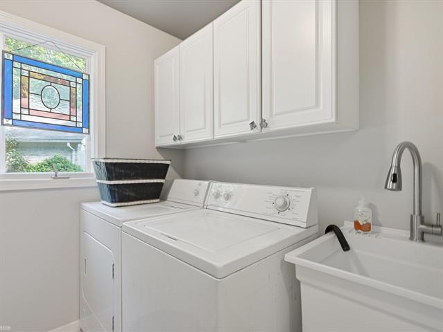Builiding view fifteen for 18036 Lauren N, Clinton Township, MI. 48038