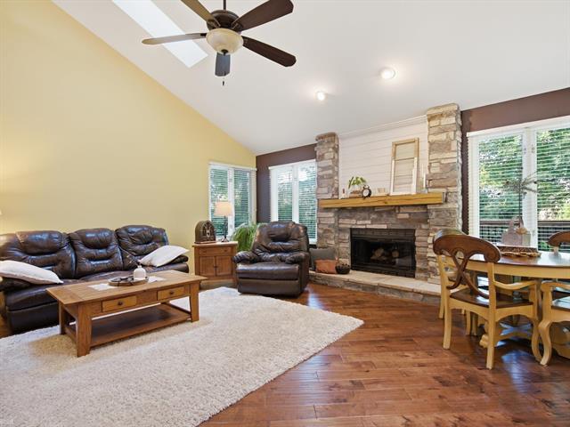 Builiding view five for 18036 Lauren N, Clinton Township, MI. 48038