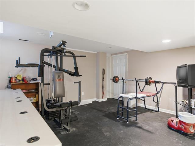 Builiding view thirty for 18036 Lauren N, Clinton Township, MI. 48038