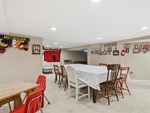 Builiding view twenty nine for 18036 Lauren N, Clinton Township, MI. 48038