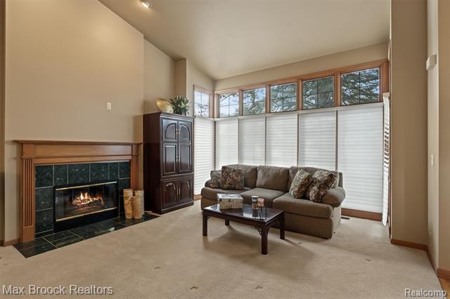 Builiding view seventeen for 42738 Matthew, Sterling Heights, MI. 48313