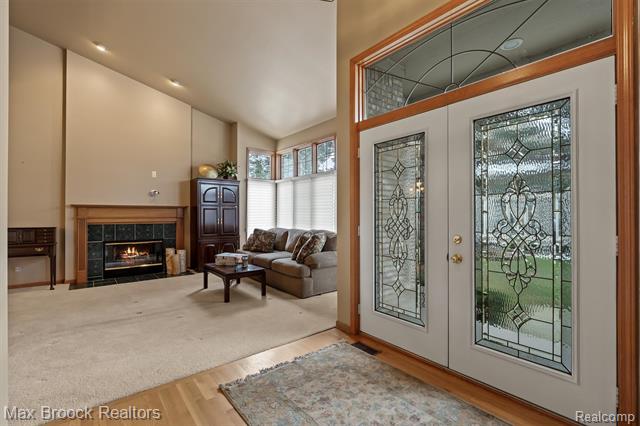 Builiding view six for 42738 Matthew, Sterling Heights, MI. 48313