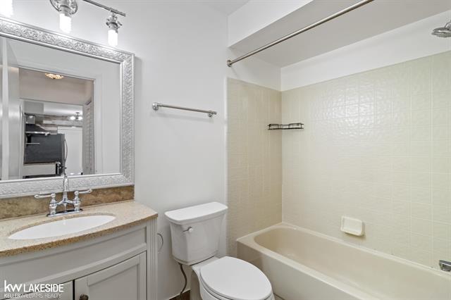 Builiding view fourteen for 43244 Mound, Sterling Heights, MI. 48314