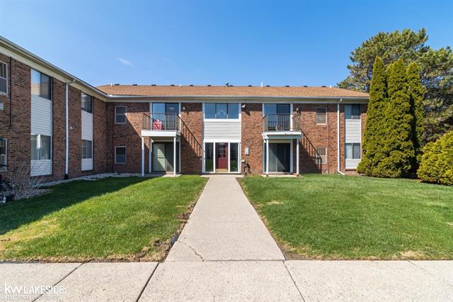 Builiding view three for 43244 Mound, Sterling Heights, MI. 48314