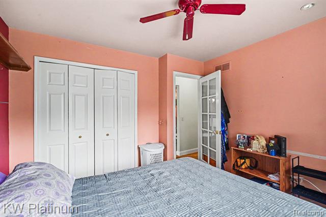 Builiding view fourteen for 15640 Orchard Ridge, Clinton Township, MI. 48038