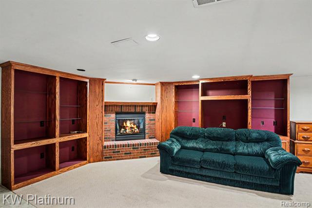 Builiding view seventeen for 15640 Orchard Ridge, Clinton Township, MI. 48038