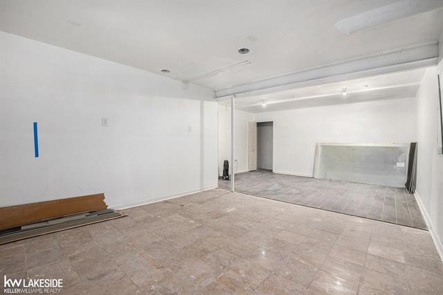Builiding view twenty five for 2679 Larch, Sterling Heights, MI. 48314