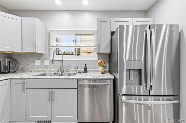 Builiding view nine for 8065 Ogden, Sterling Heights, MI. 48314