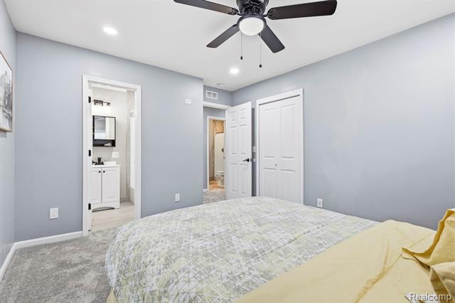 Builiding view seventeen for 8065 Ogden, Sterling Heights, MI. 48314