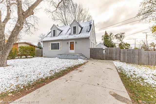 Builiding view five for 8056 Dawn, Sterling Heights, MI. 48314