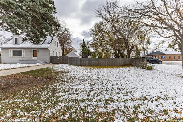 Builiding view forty three for 8056 Dawn, Sterling Heights, MI. 48314