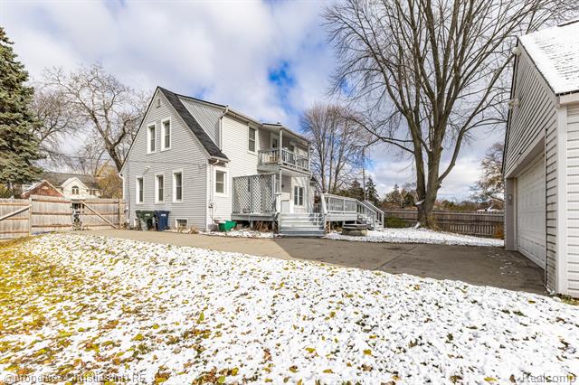 Builiding view forty for 8056 Dawn, Sterling Heights, MI. 48314