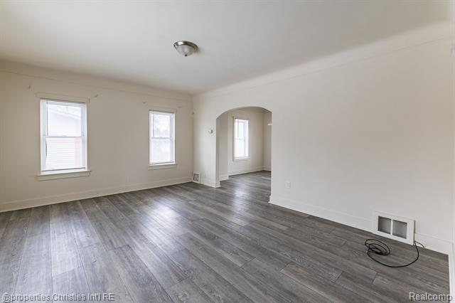 Builiding view nine for 8056 Dawn, Sterling Heights, MI. 48314