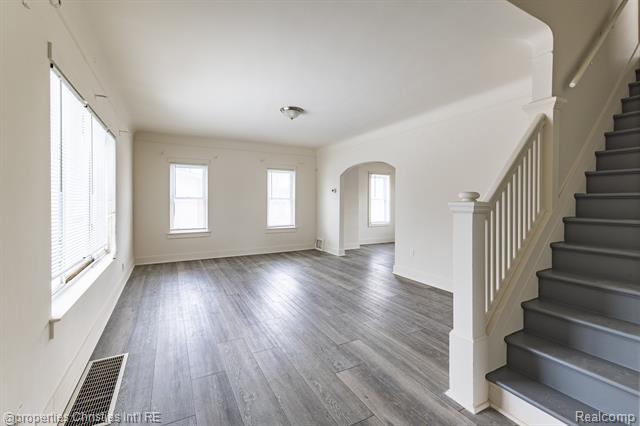 Builiding view nineteen for 8056 Dawn, Sterling Heights, MI. 48314