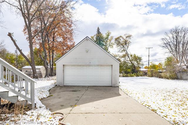 Builiding view seven for 8056 Dawn, Sterling Heights, MI. 48314