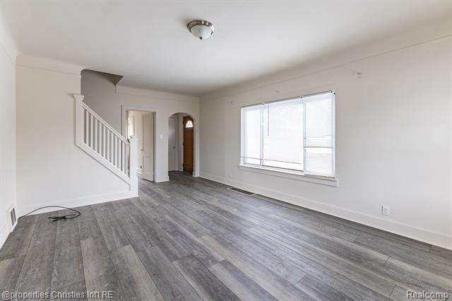 Builiding view ten for 8056 Dawn, Sterling Heights, MI. 48314