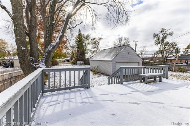 Builiding view thirty five for 8056 Dawn, Sterling Heights, MI. 48314