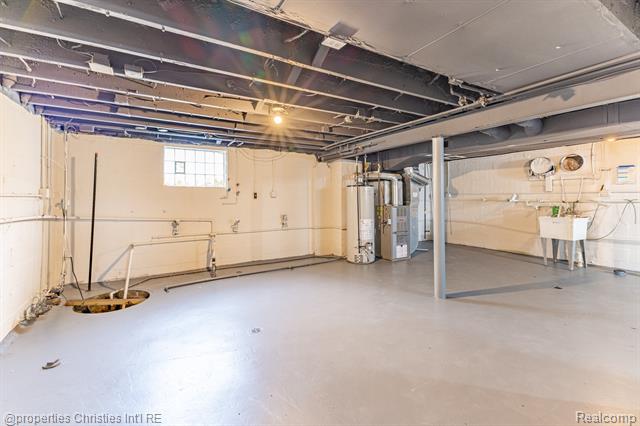 Builiding view thirty one for 8056 Dawn, Sterling Heights, MI. 48314