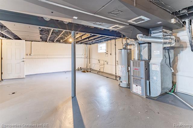 Builiding view thirty for 8056 Dawn, Sterling Heights, MI. 48314