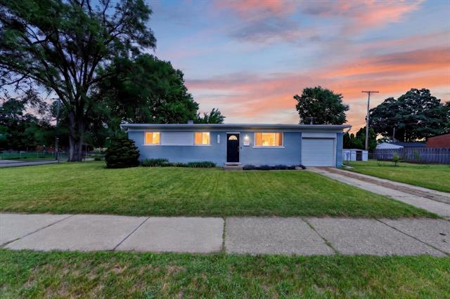 front view for 43924 Donley Dr, Sterling Heights, Mi. 48314
