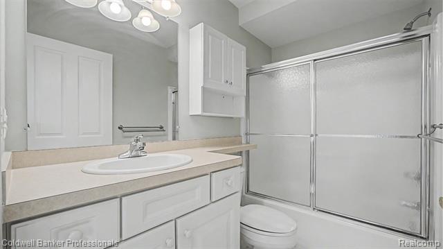 Builiding view thirteen for 5711 Ortman, Sterling Heights, MI. 48314