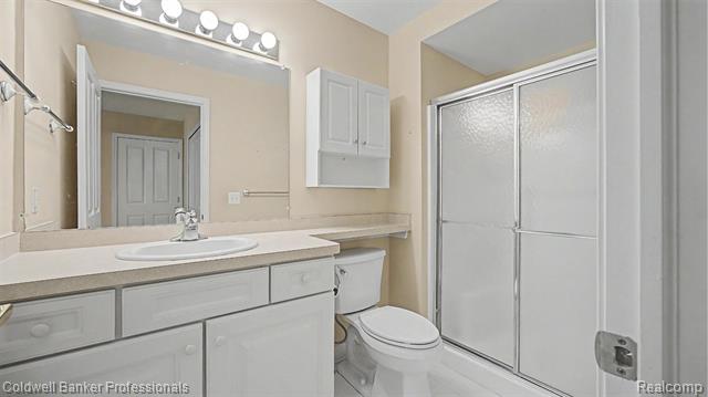 Builiding view twenty eight for 5711 Ortman, Sterling Heights, MI. 48314