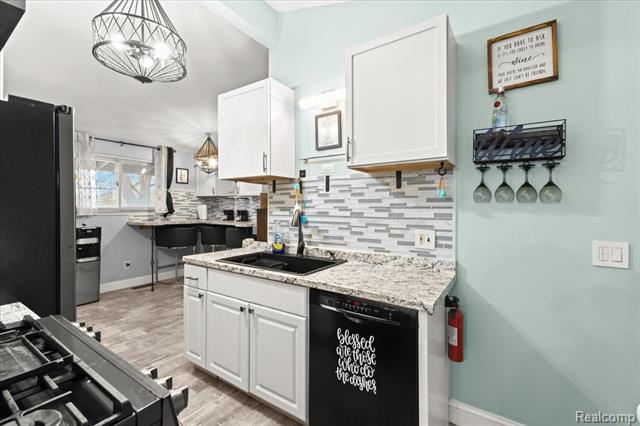 Builiding view nine for 11309 Erdmann, Sterling Heights, MI. 48314