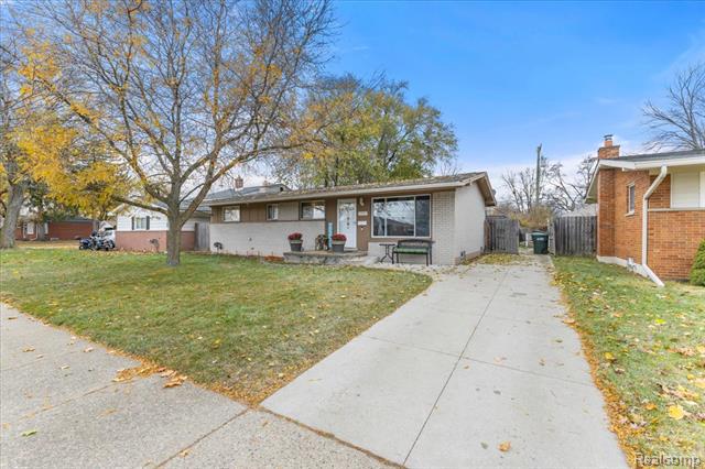 Builiding view three for 11309 Erdmann, Sterling Heights, MI. 48314