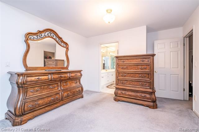 Builiding view forty one for 3021 Chinaberry Cour, Sterling Heights, MI. 48314