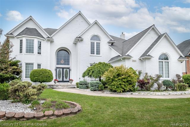 Builiding view one for 3021 Chinaberry Cour, Sterling Heights, MI. 48314
