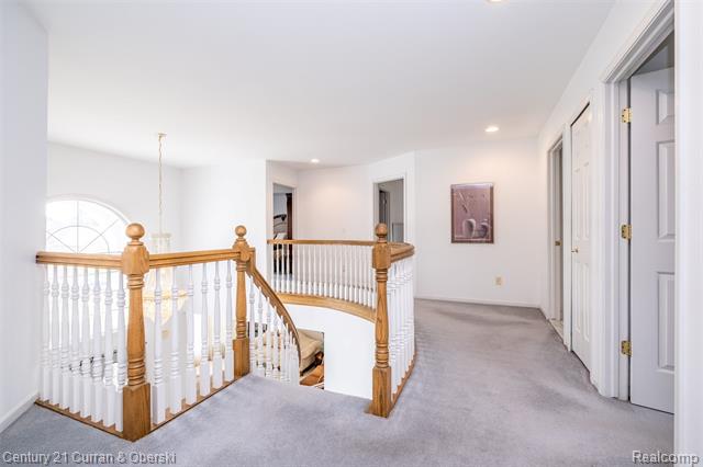Builiding view thirty three for 3021 Chinaberry Cour, Sterling Heights, MI. 48314