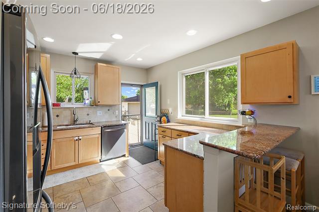 Builiding view eight for 17858 Loranger, Clinton Township, MI. 48038