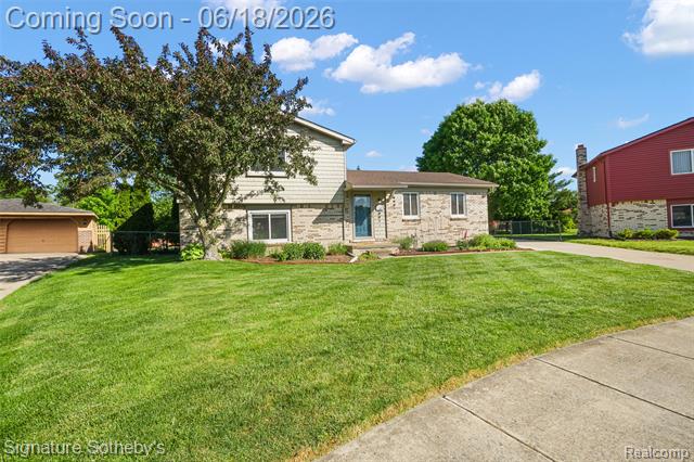 Builiding view fifty for 17858 Loranger, Clinton Township, MI. 48038