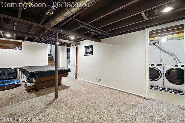Builiding view forty for 17858 Loranger, Clinton Township, MI. 48038