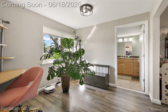 Builiding view fourteen for 17858 Loranger, Clinton Township, MI. 48038