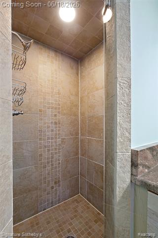 Builiding view nineteen for 17858 Loranger, Clinton Township, MI. 48038