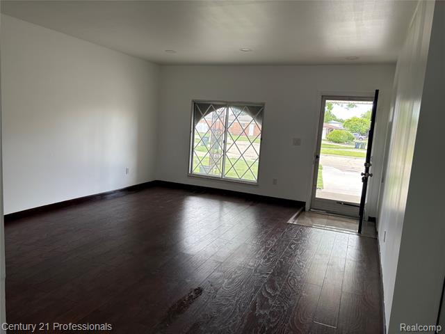 Builiding view six for 38986 Cottonwood Cou, Sterling Heights, MI. 48310