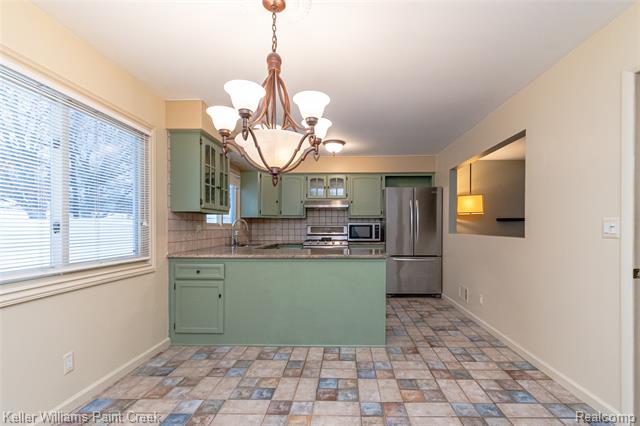 Builiding view forty six for 44205 Felstone, Sterling Heights, MI. 48313