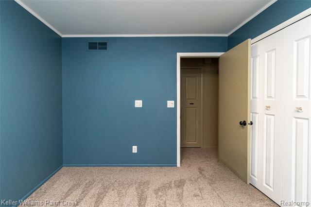 Builiding view nineteen for 44205 Felstone, Sterling Heights, MI. 48313