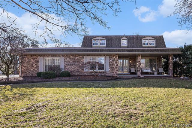 front view for 47212 Strahan Ct, Utica, Mi. 48315