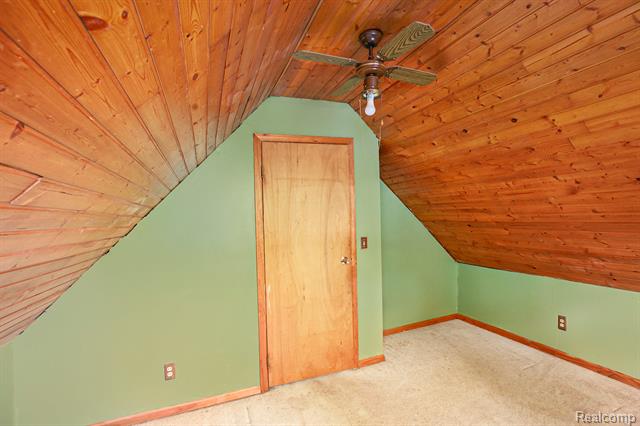 Builiding view eighteen for 8123 Janis, Utica, MI. 48317