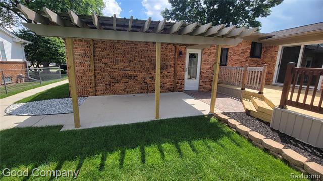 Builiding view seven for 46075 Hecker, Utica, MI. 48317