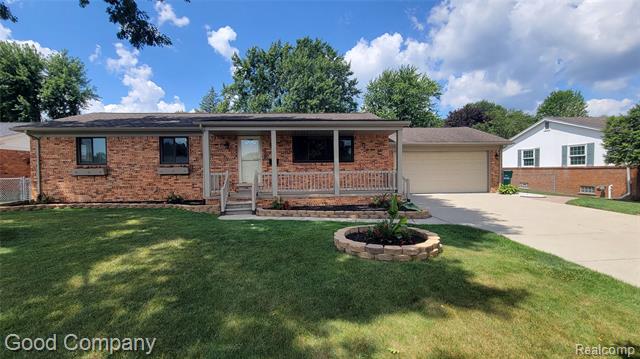 front view picture of 46075 Hecker Dr, Utica, MI. 48317
