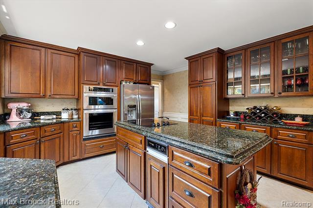 Builiding view seventeen for 13000 Janine, Utica, MI. 48315