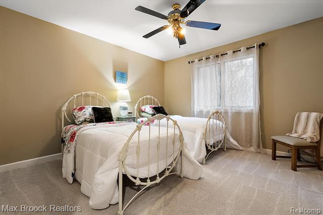 Builiding view thirty three for 13000 Janine, Utica, MI. 48315