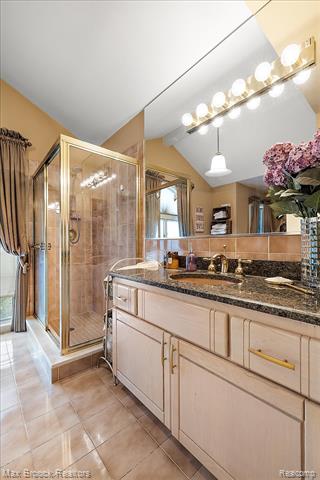 Builiding view twenty six for 13000 Janine, Utica, MI. 48315