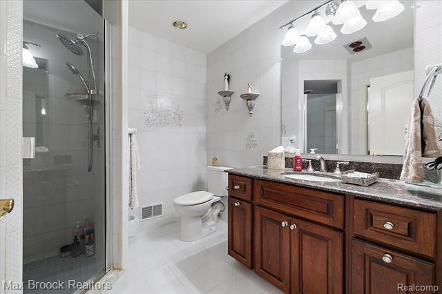 Builiding view twenty for 13000 Janine, Utica, MI. 48315