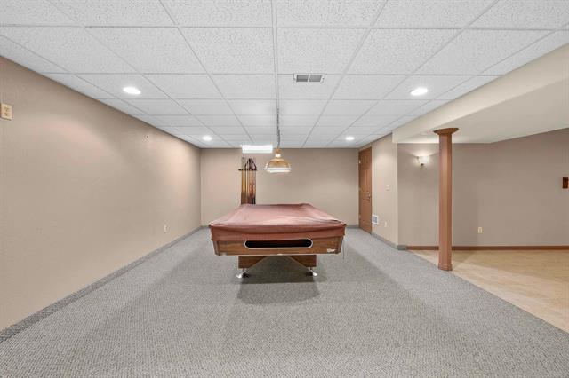 Builiding view forty four for 46271 Glen Eagle, Utica, MI. 48315