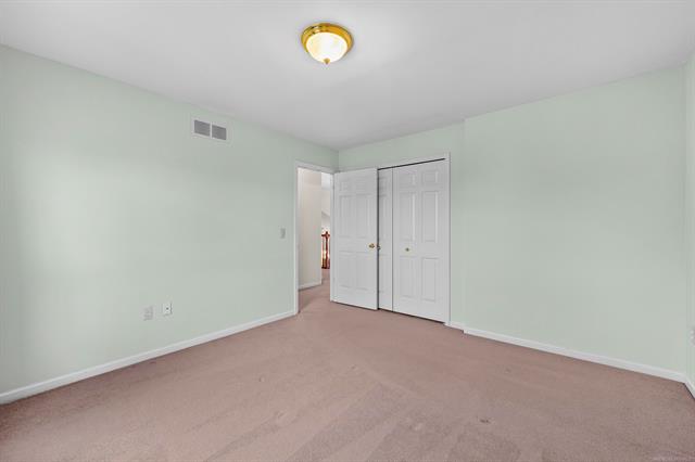 Builiding view thirty seven for 46271 Glen Eagle, Utica, MI. 48315