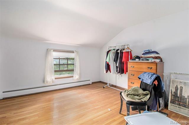 Builiding view ten for 6525 Little Turkey R, Utica, MI. 48317